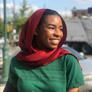 Meet your Posher, Zaynab